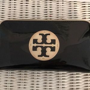 Tory Burch wallet